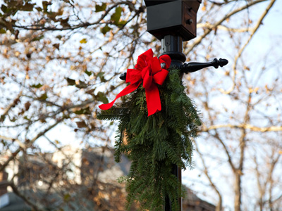 It`s Christmastime in the city.