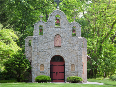 Oh, come to the church in the wildwood.