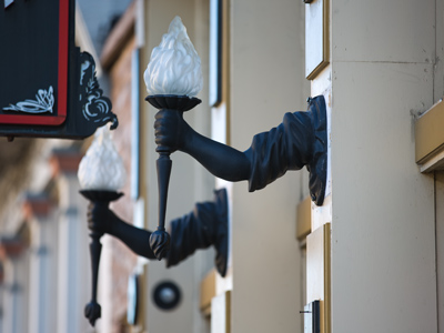 I wonder if these lamps light up at night.  I wouldn`t know.  By sunset I`m usually inside with the doors locked.