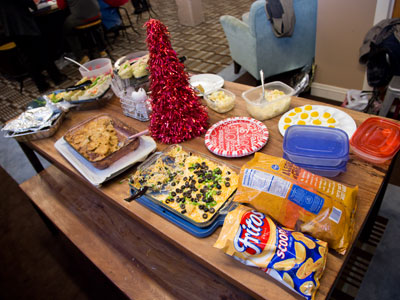 The Christmas party at work featured my mac-n-cheese.