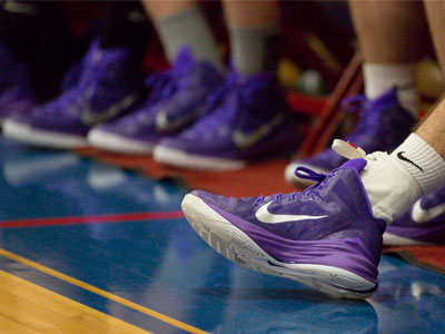 The team looked better on the sidelines than on the court.