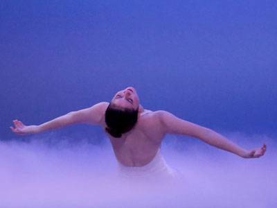 The fog flowed off the stage onto people in the front row.