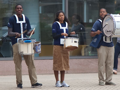 There was a swarm of kids roaming the sidewalk asking for money, so I shot this safely from across the street.