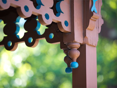 The Oregon District up close.