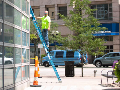 Meanwhile, a block away, the descent is less perilous.