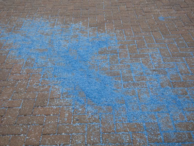 The blueberry ice melt tastes much better than the plain.