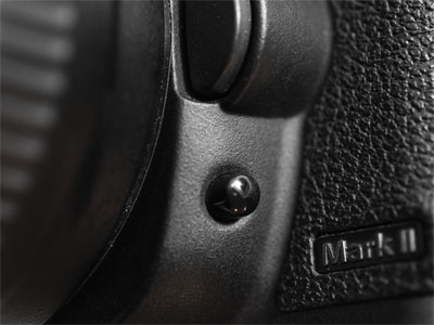 Just press the amazing Depth of Field Preview Button!