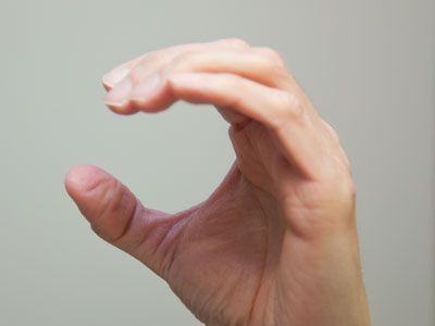 Very little background blur at f/32.