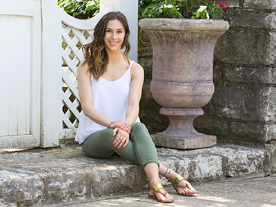 This talented dancer sat still long enough for me to take her picture this morning (see November 27, 2015).