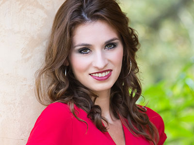 I couldn`t find a red bench to match this dress.