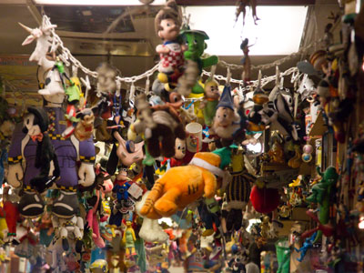 I hate it when toys are scattered on the floor.