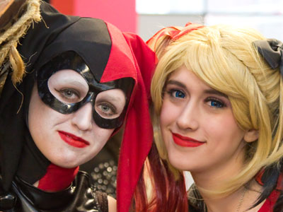 It cost ten dollars to get into the convention, so I just hung around the entrance and got my shots for free.