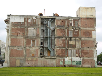 This building is for sale for $950,000.