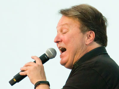 Did you see that movie `The Jazz Singer`?