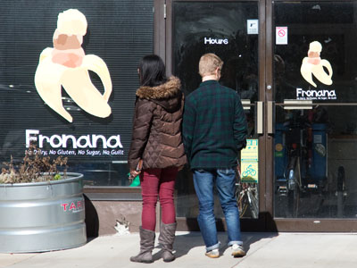 Yeah, I`m disappointed too that Fronana is never open (see October 22, 2015).