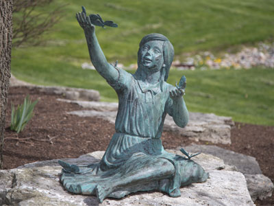 My plan for the day didn`t work out, so I found myself at beautiful Benham`s Grove for the first time in years.