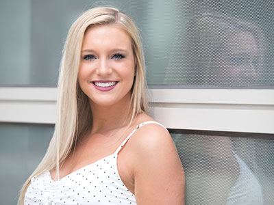 I should publish a photo book about girls from Vandalia (see June 3 above; April 3, 2016;  and July 12, 2008).