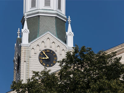 While you`re at work, I`m outside taking pictures.