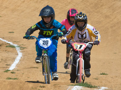 I was supposed to shoot portraits of someone today, but late last night she let me know that she couldn`t make it.