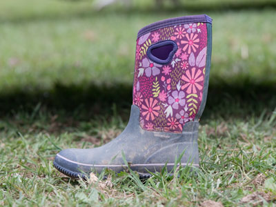 When you`re around horses, watch where you step.