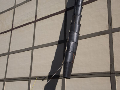 This building was puking.