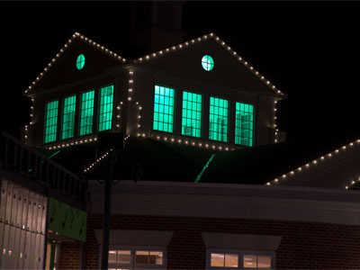 I got the idea to take photos of Christmas lights tonight.  So did about 42,000 other people.