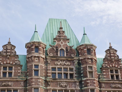 I`m glad it wasn`t knocked down during the past century.