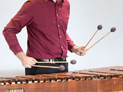 There were many talented young musicians.