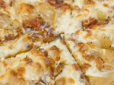 What`s the difference between a good pizza joke and a bad one?  The delivery.