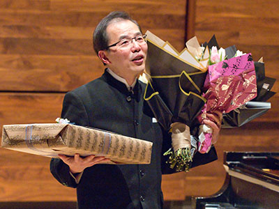 Dr. Leung deserves recognition for the powerful and positive influence has had on students for three decades.