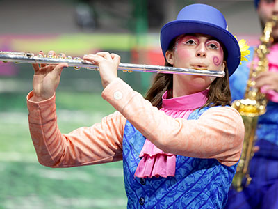 A lot of wind instruments -- like horns -- hide the faces of the musicians, but I don`t have that problem with flutes.