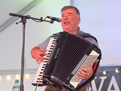 Some musicians just put on lederhosen and play oom-pah-pah, but this guy really is German.