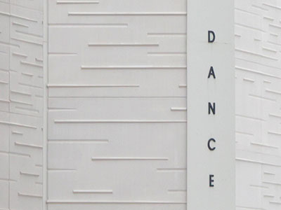 I can`t take pictures of the dance performance today, but I did pretty well at rehearsal (see December 4 above).