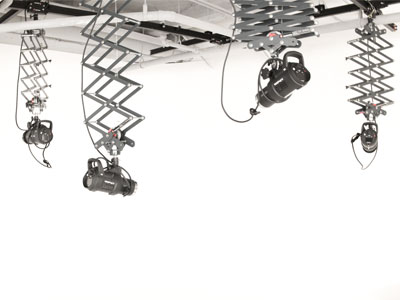 Once again I`m in someone else`s studio (see December 9 above).